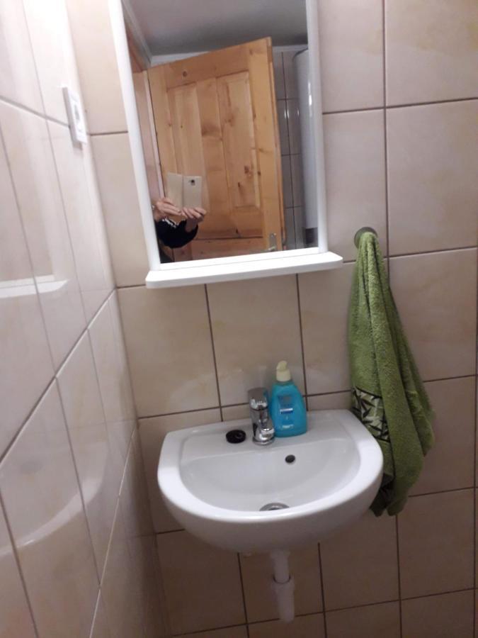Mátyás Apartman Tard Exterior foto