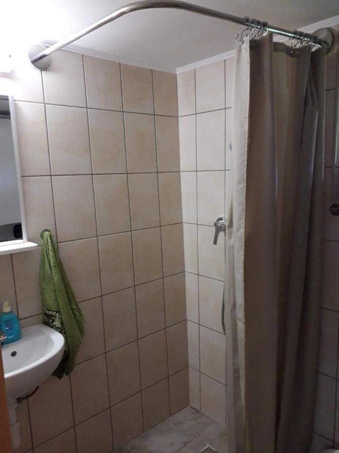 Mátyás Apartman Tard Exterior foto